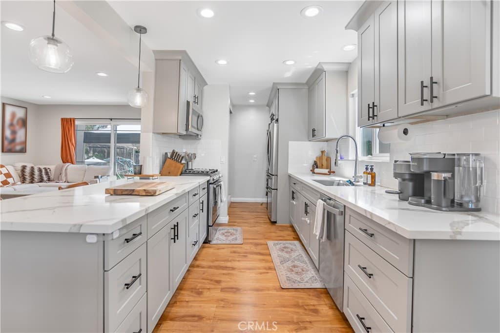 Home at 409 E Juanita, Glendora — photo 3 of 12