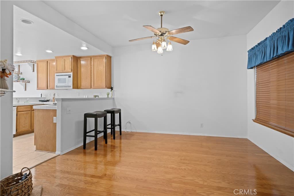 Condo at 1064 Brookfield Place, Glendora — photo 5 of 12
