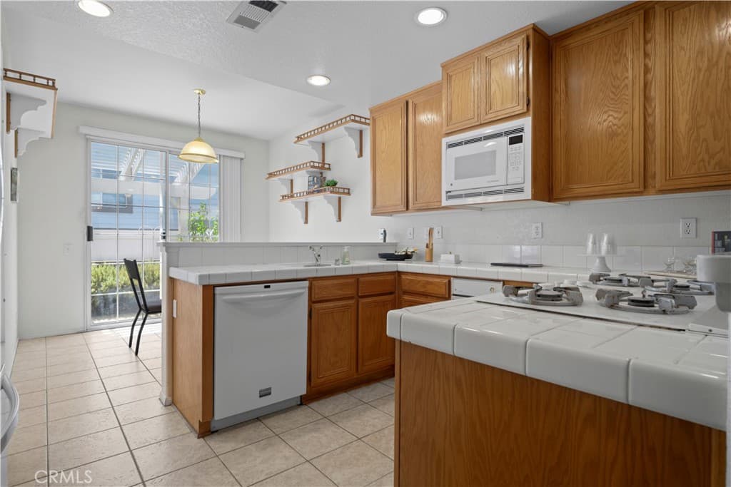 Condo at 1064 Brookfield Place, Glendora — photo 10 of 12