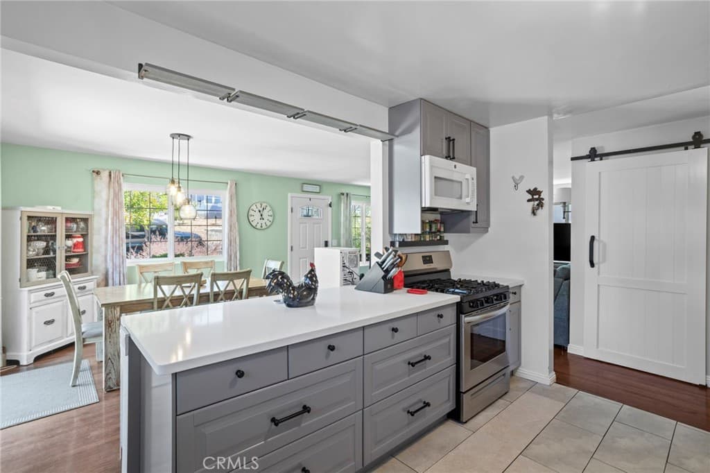 Home at 420 W 4th, San Dimas — photo 11 of 12