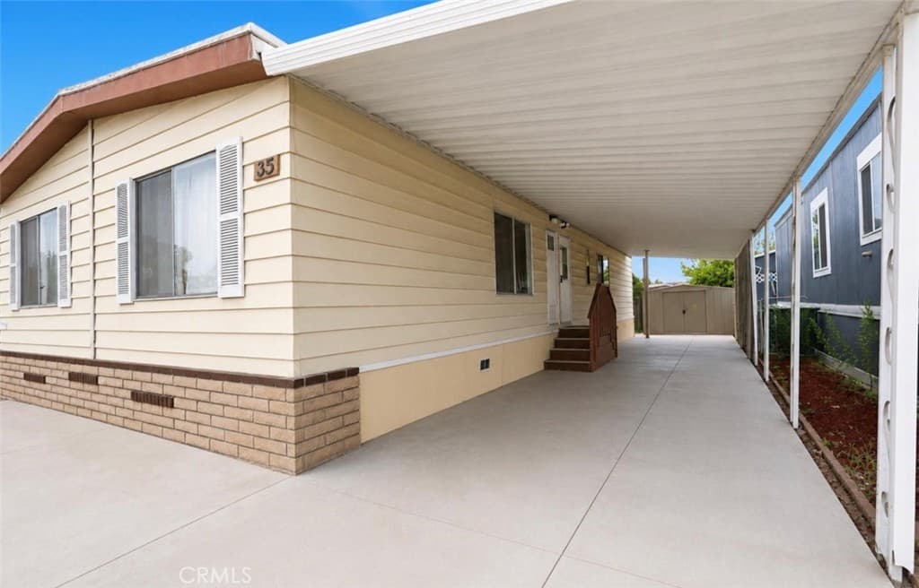 Home at 2131 W San Bernardino Drive 35, West Covina — photo 4 of 12