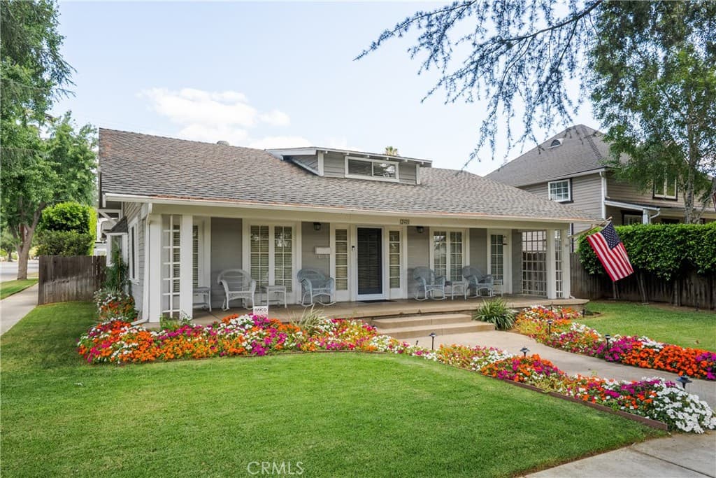 Home at 2411 3rd, La Verne — photo 4 of 12