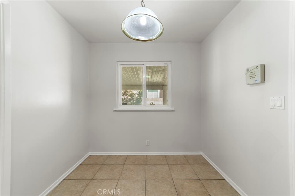 Home at 333 E 13th Street, Azusa — photo 8 of 12