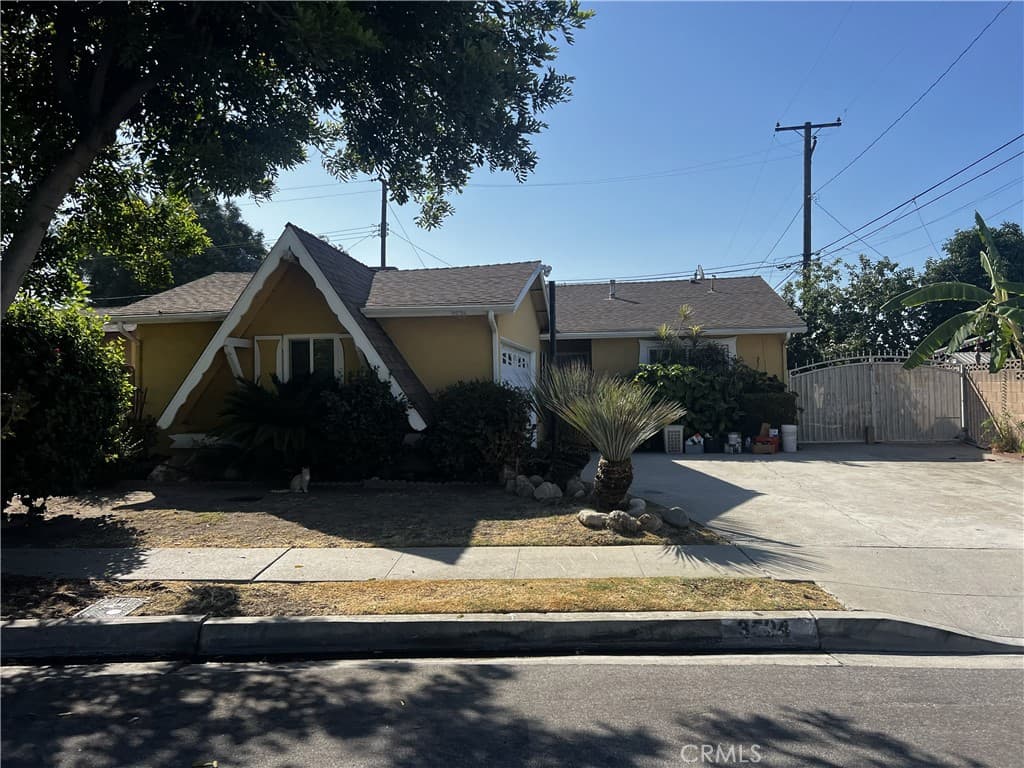 Home at 3524 Van Wig, Baldwin Park — photo 2 of 11