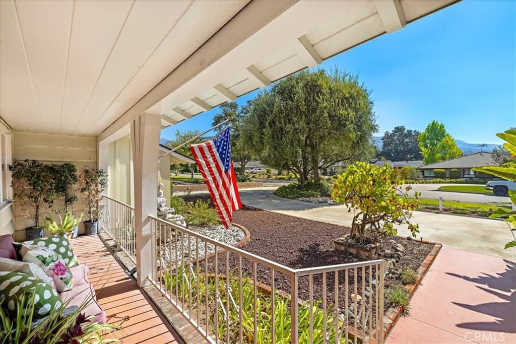 Home at 321 Catherine Park, Glendora — photo 10 of 12