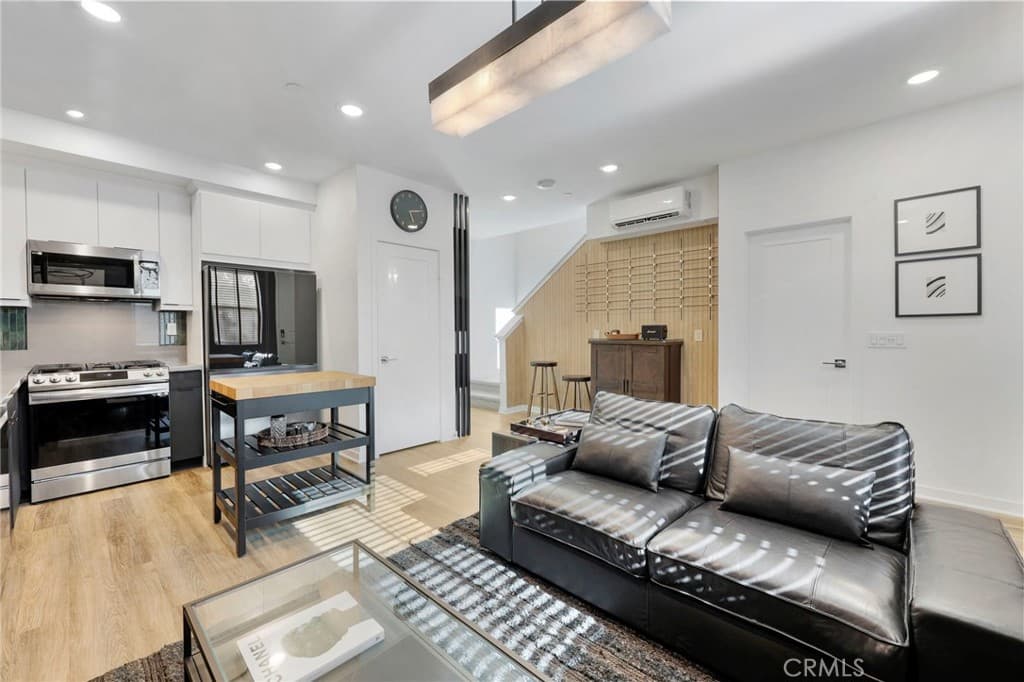 Condo at 713 Cara Cara Lane, Covina — photo 3 of 12