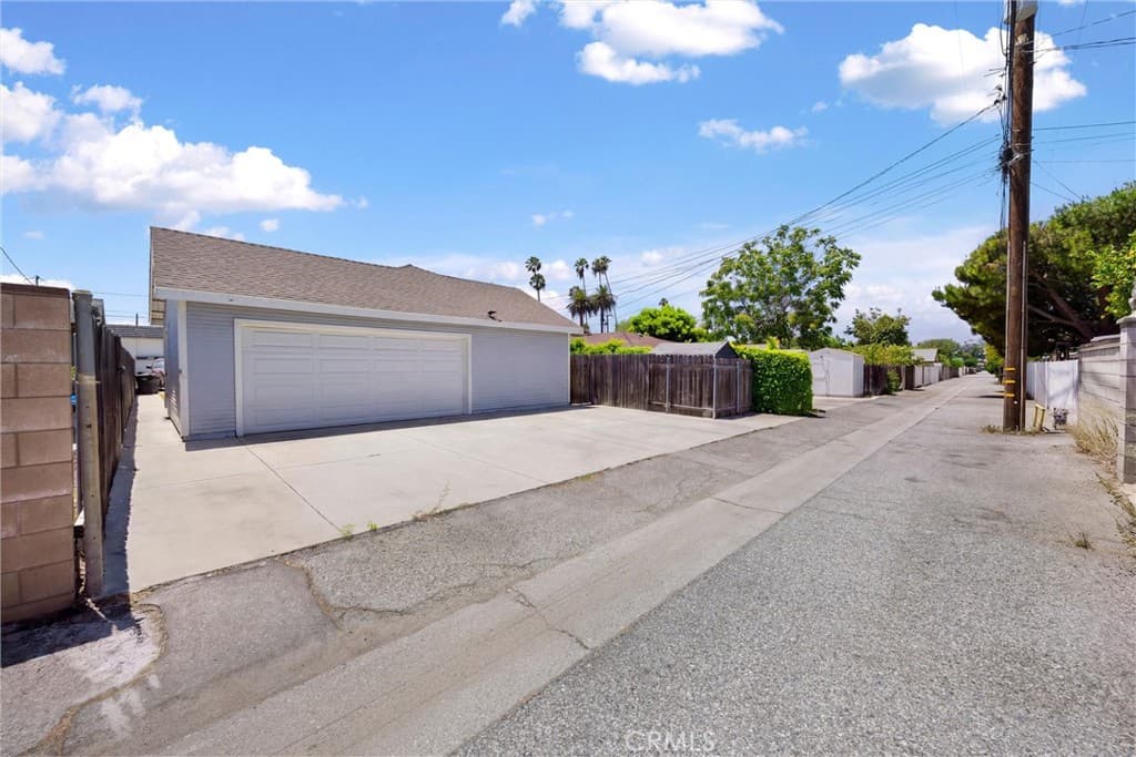 Home at 1451 1455 3rd Street, La Verne — photo 8 of 12