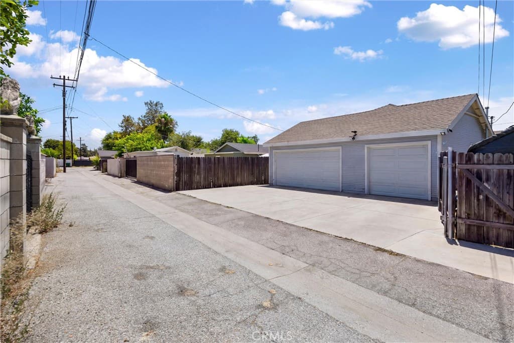 Home at 1451 1455 3rd Street, La Verne — photo 9 of 12