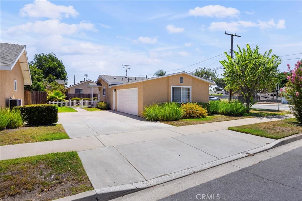 Home at 1813 2114 1St, A Street, La Verne — photo 6 of 12