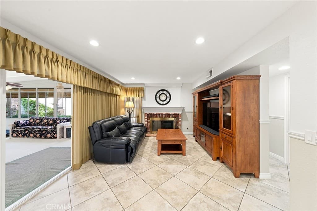 Home at 1420 Paseo Marlena, San Dimas — photo 11 of 12