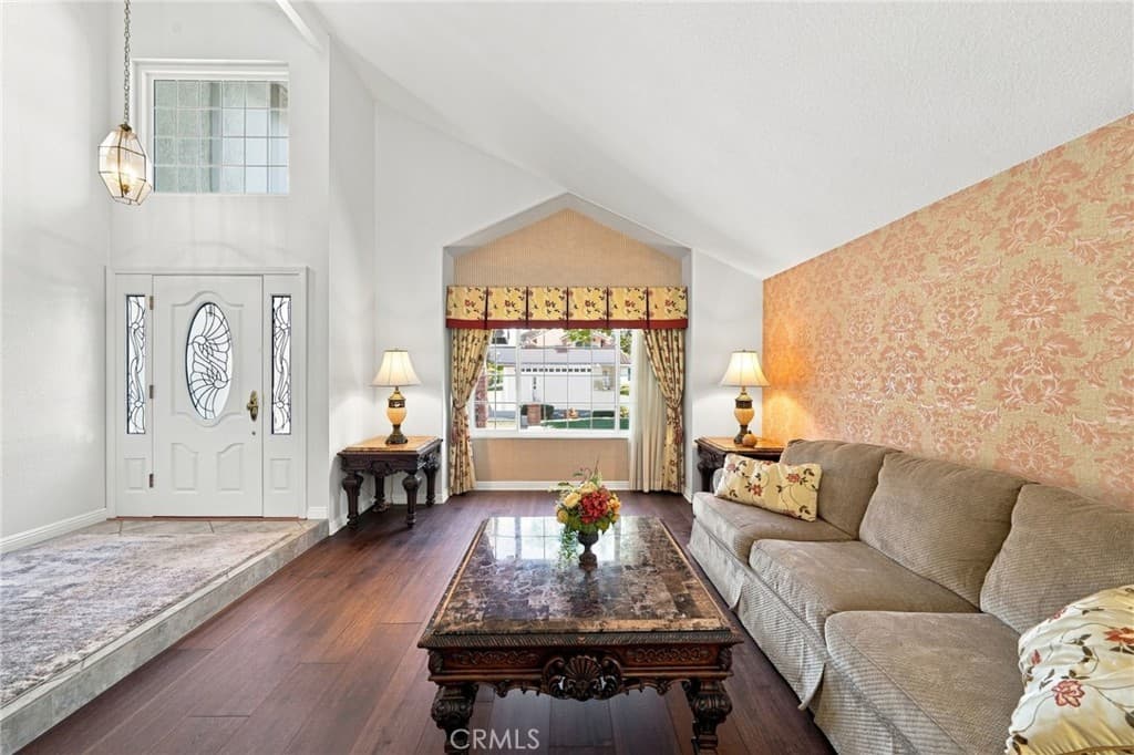Home at 1420 Paseo Marlena, San Dimas — photo 4 of 12