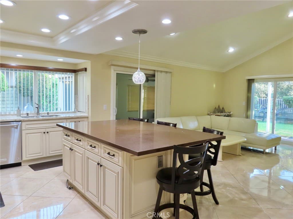 Home at 1146 Dawn Ridge Way, Covina — photo 4 of 12