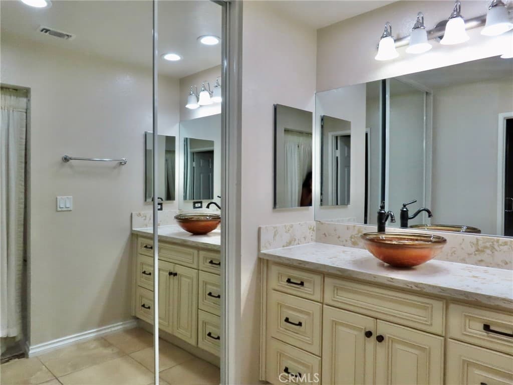 Home at 1146 Dawn Ridge Way, Covina — photo 7 of 12