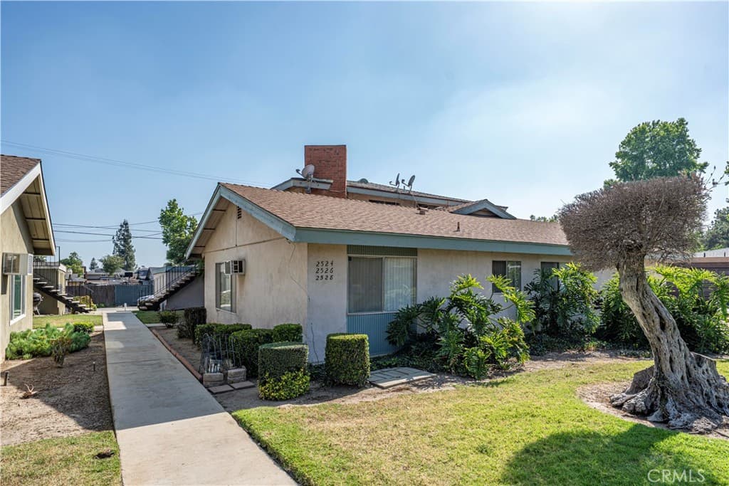 Home at 2524 Price, La Verne — photo 2 of 12