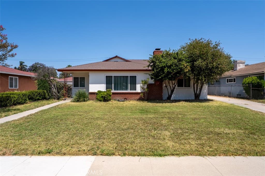 Home at 952 Casa Hermosa, Pomona — photo 3 of 12