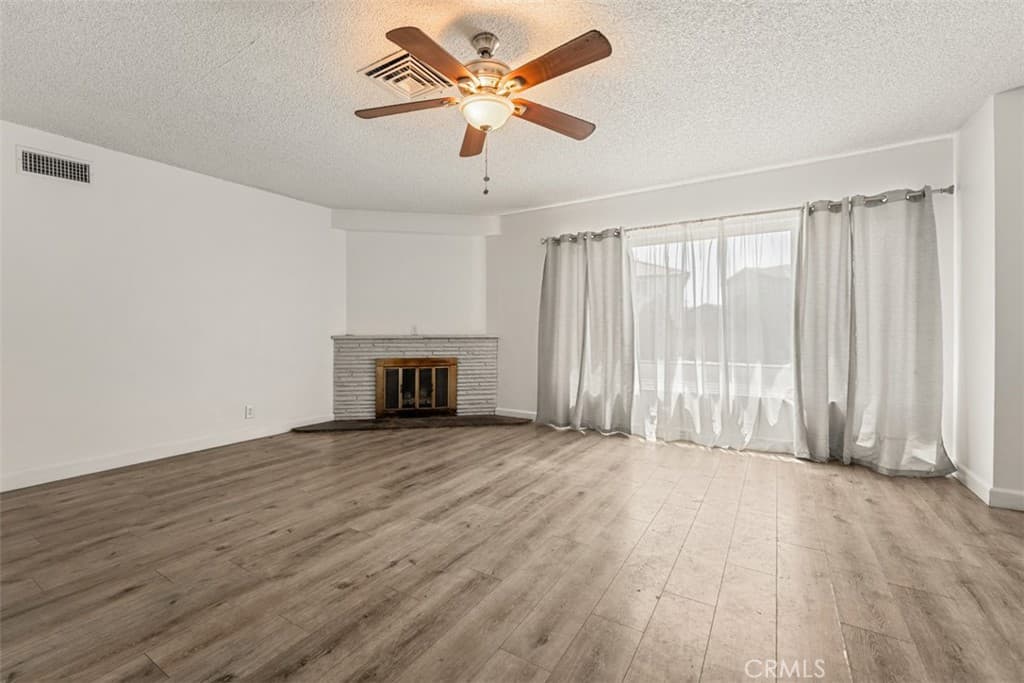 Home at 952 Casa Hermosa, Pomona — photo 5 of 12