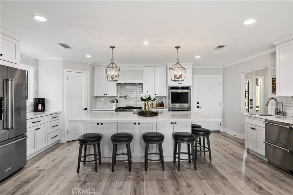 Home at 608 Thornhurst Avenue, Glendora — photo 9 of 12