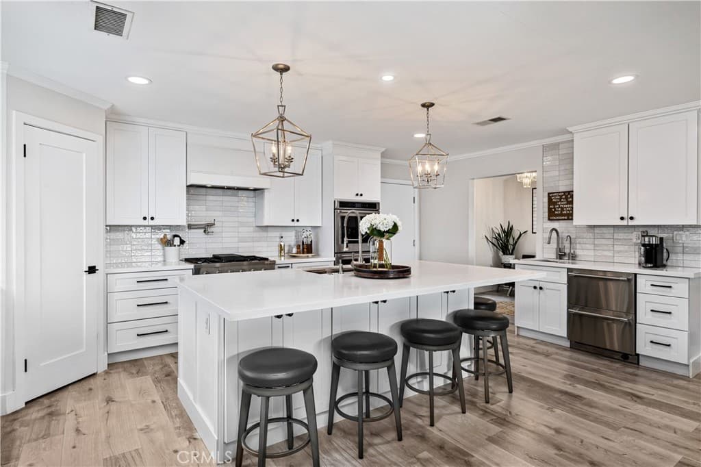 Home at 608 Thornhurst Avenue, Glendora — photo 10 of 12