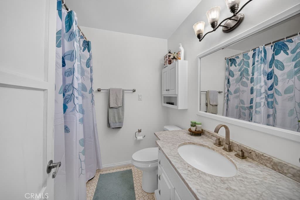Home at 1344 Bonita, La Verne — photo 10 of 12