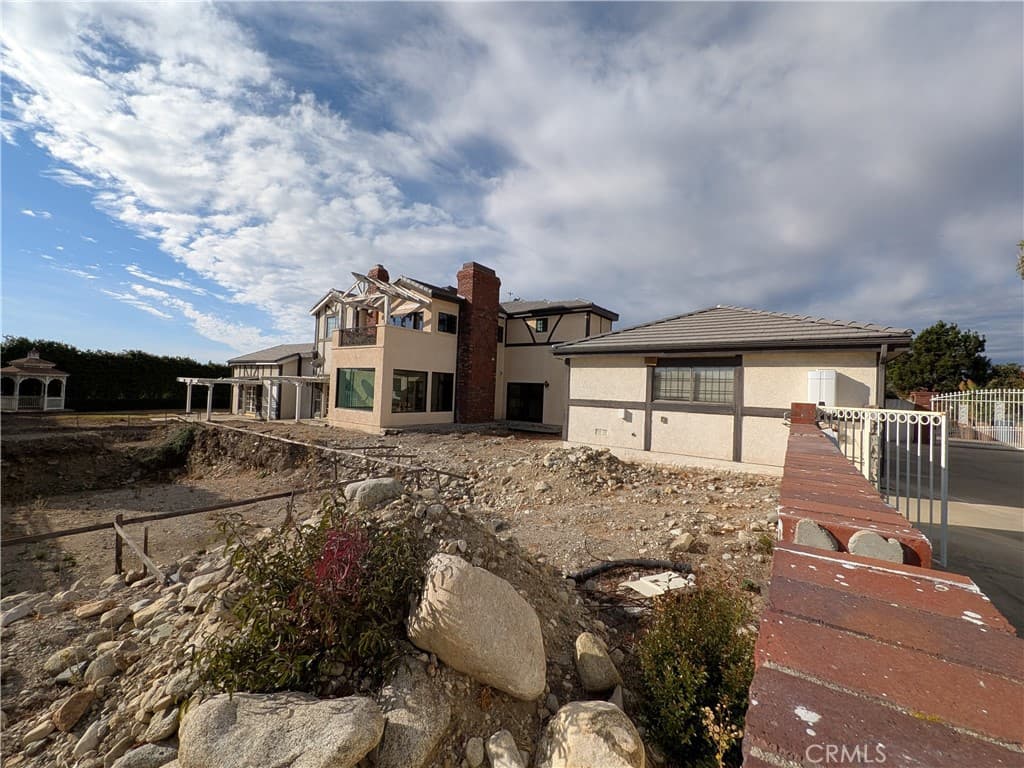 Home at 3742 Hollins, Claremont — photo 6 of 12