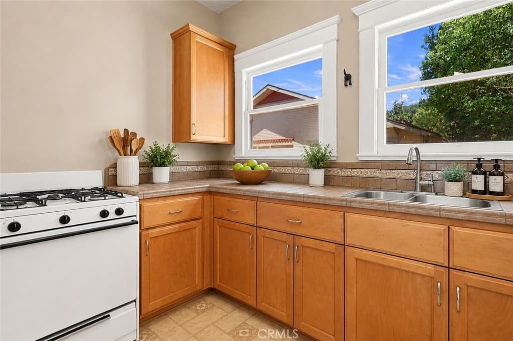 Multi-Family at 134 Grand, Monrovia — photo 10 of 12