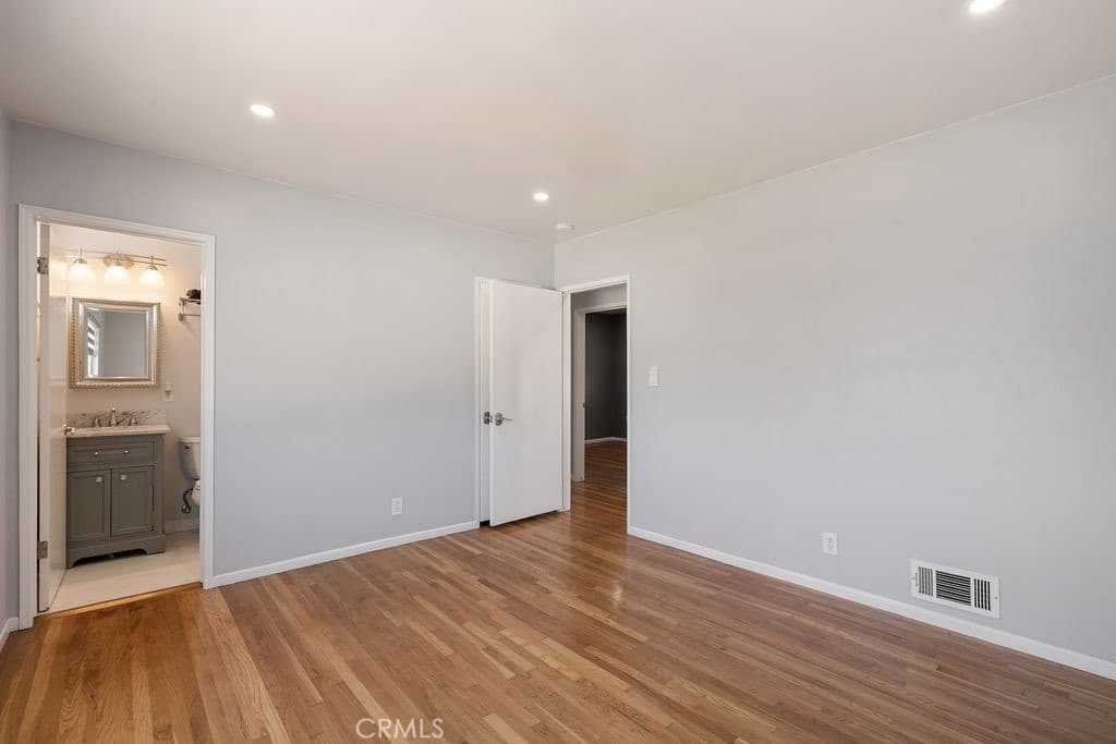 Home at 904 E Edgecomb, Covina — photo 11 of 12