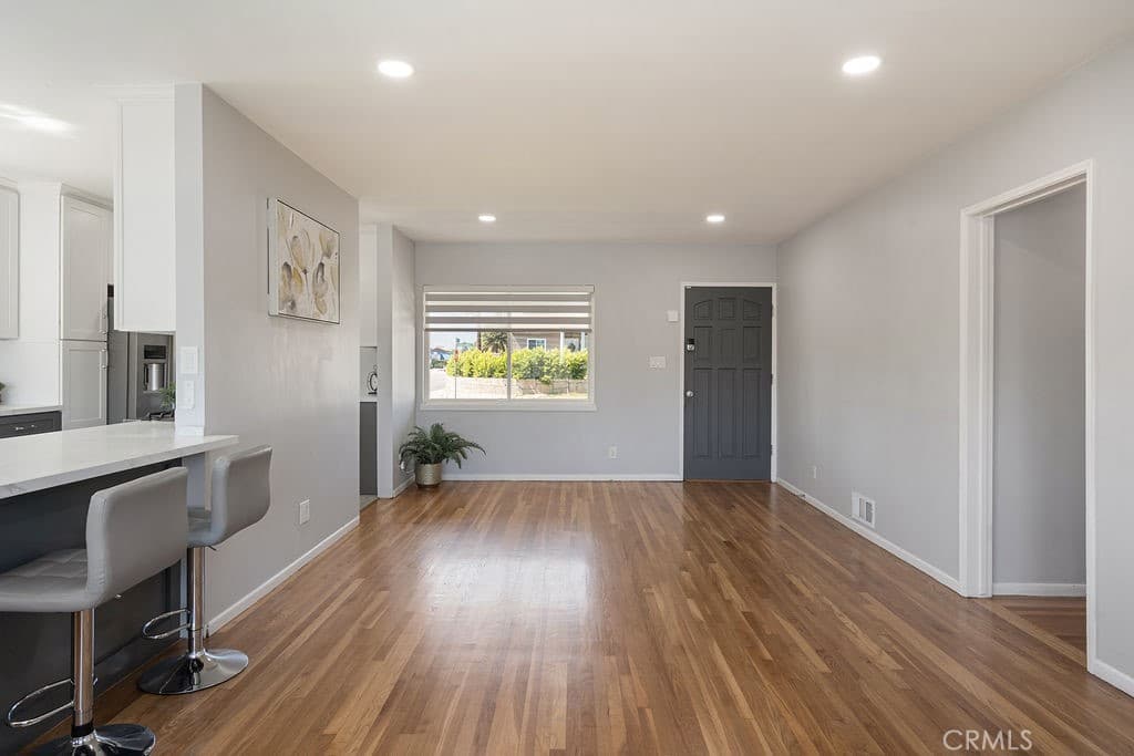 Home at 904 E Edgecomb, Covina — photo 3 of 12