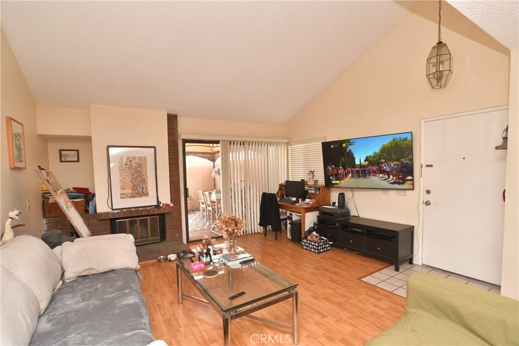 Condo at 1320 Albariza 6, Diamond Bar — photo 3 of 8