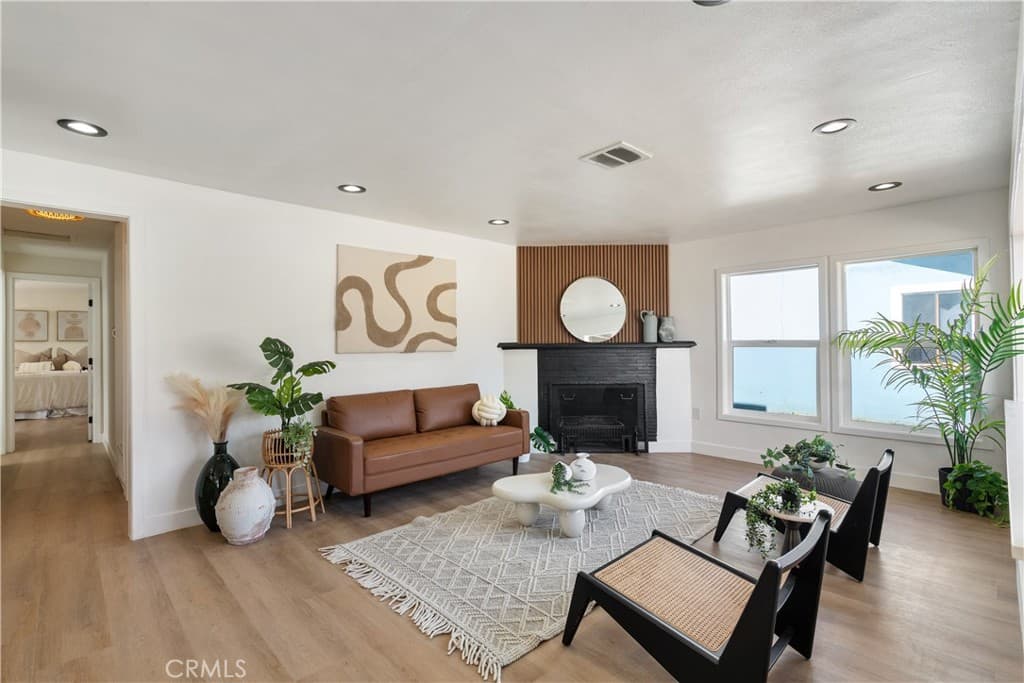 Multi-Family at 915 N Pasadena Avenue, Azusa — photo 3 of 12