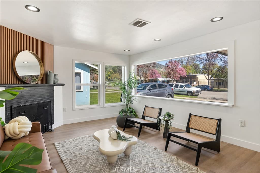 Multi-Family at 915 N Pasadena Avenue, Azusa — photo 5 of 12