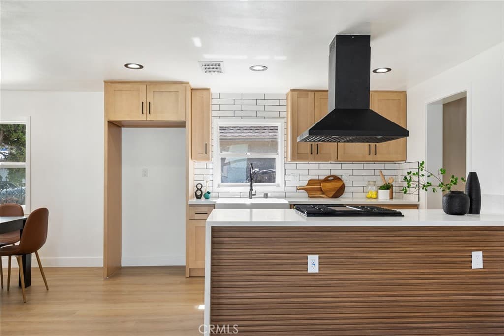 Multi-Family at 915 N Pasadena Avenue, Azusa — photo 8 of 12