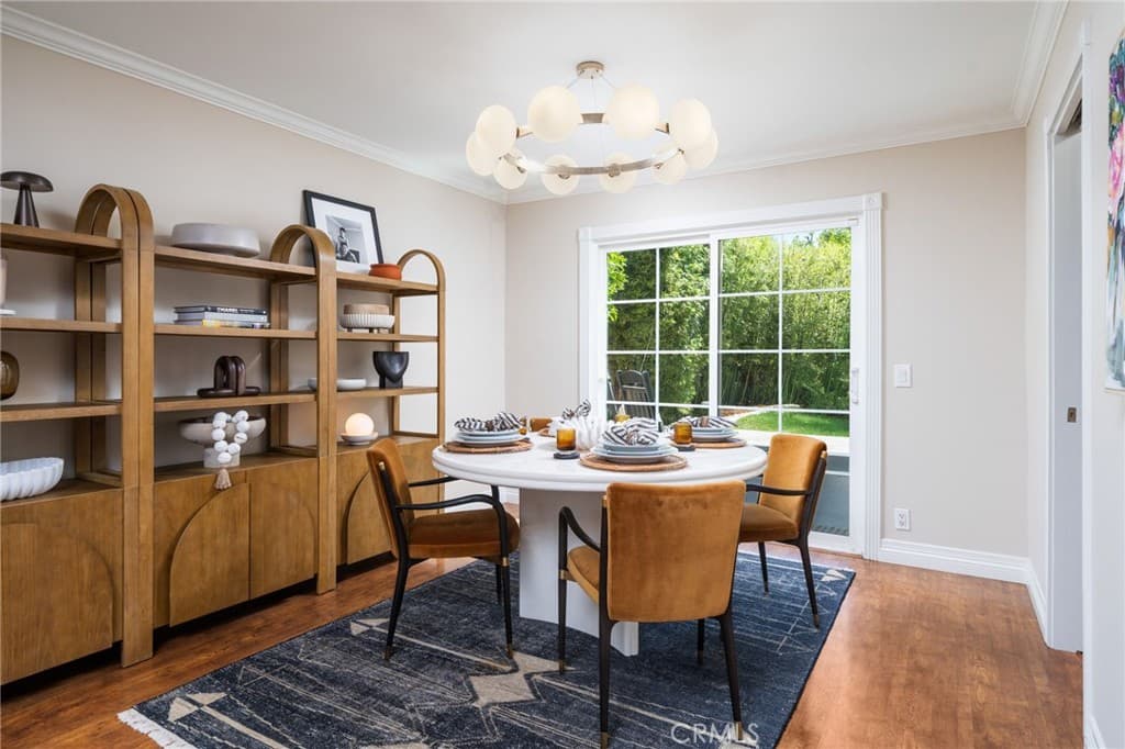 Home at 280 E Miramar, Claremont — photo 10 of 12