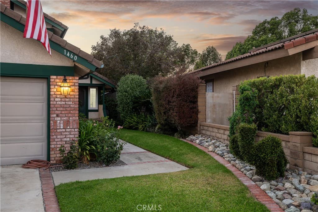 Home at 1460 Via Corona, La Verne — photo 3 of 12