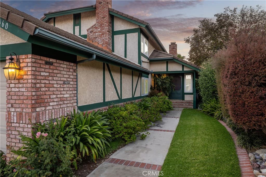 Home at 1460 Via Corona, La Verne — photo 4 of 12