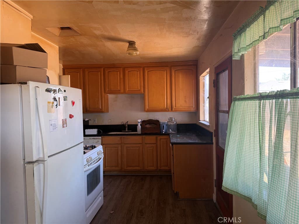 Home at 1220 S Vecino, Glendora — photo 3 of 11