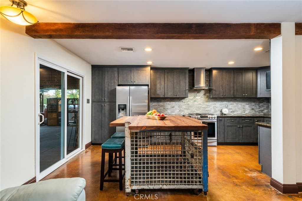 Home at 102 S Burnaby Drive, Glendora — photo 8 of 12