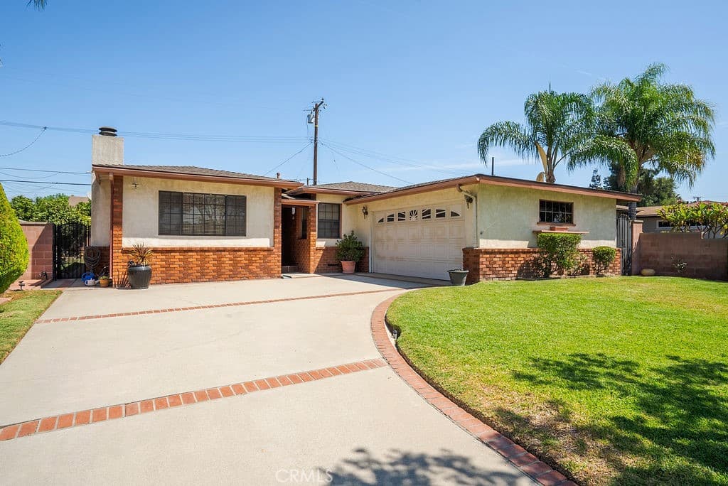 Home at 347 W Alcross, Covina — photo 5 of 12
