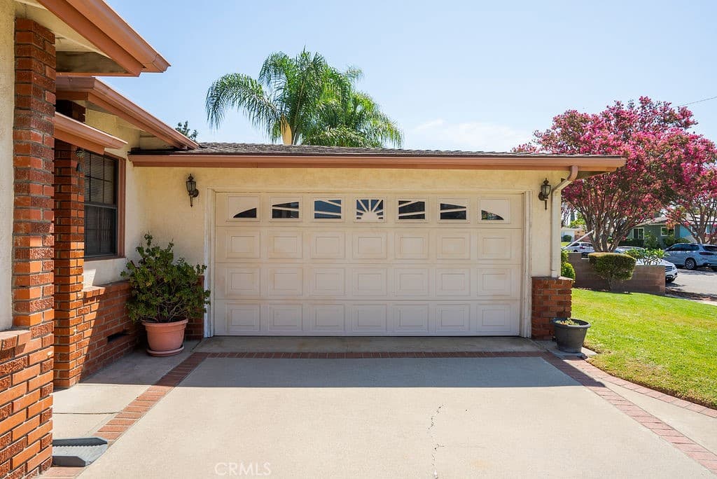 Home at 347 W Alcross, Covina — photo 6 of 12