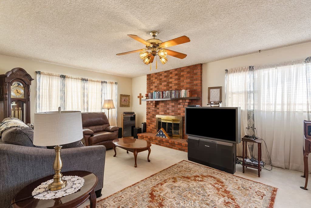 Home at 347 W Alcross, Covina — photo 7 of 12
