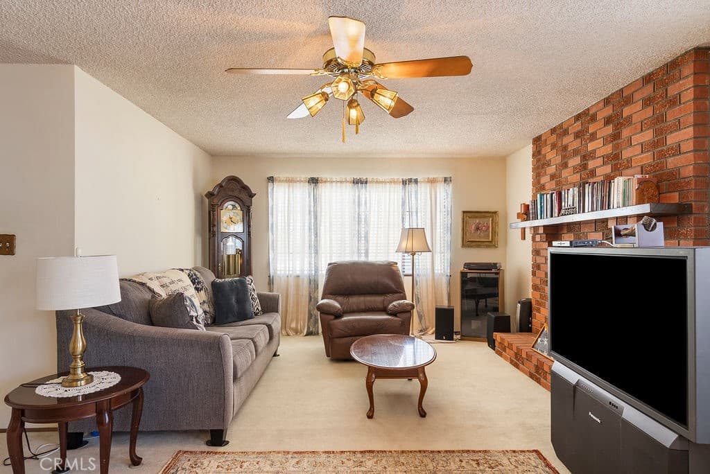 Home at 347 W Alcross, Covina — photo 8 of 12