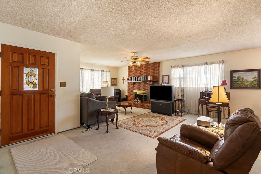 Home at 347 W Alcross, Covina — photo 10 of 12