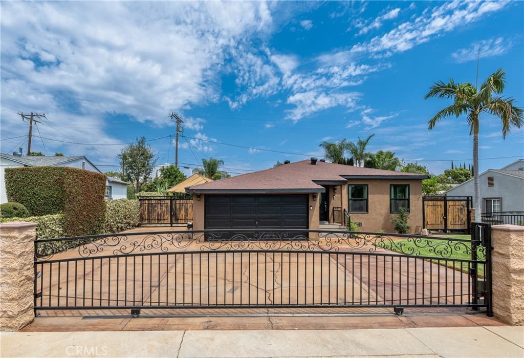 Home at 2136 Stanford, Pomona — photo 4 of 12