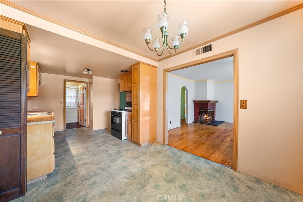 Home at 520 Lyford Drive, La Verne — photo 7 of 12