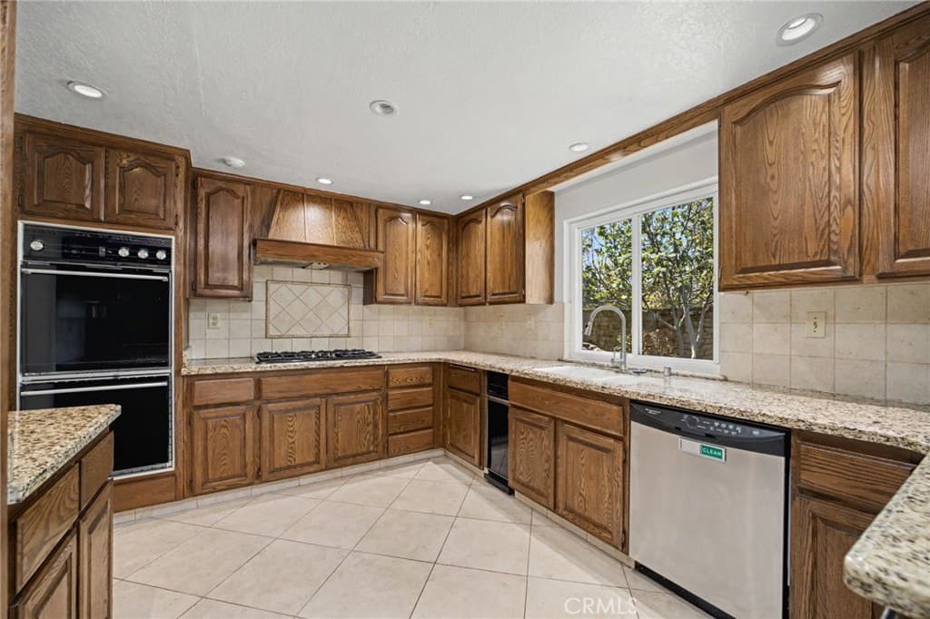 Home at 6107 Meadow Lark Drive, La Verne — photo 12 of 12