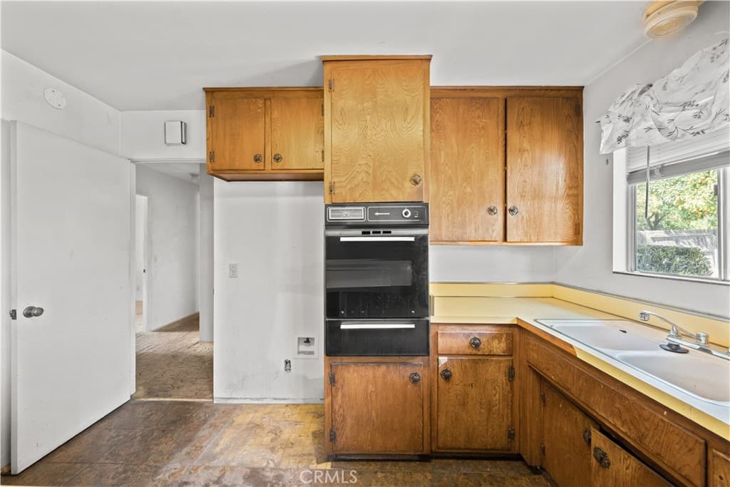 Home at 412 S Vecino Avenue, Glendora — photo 11 of 12