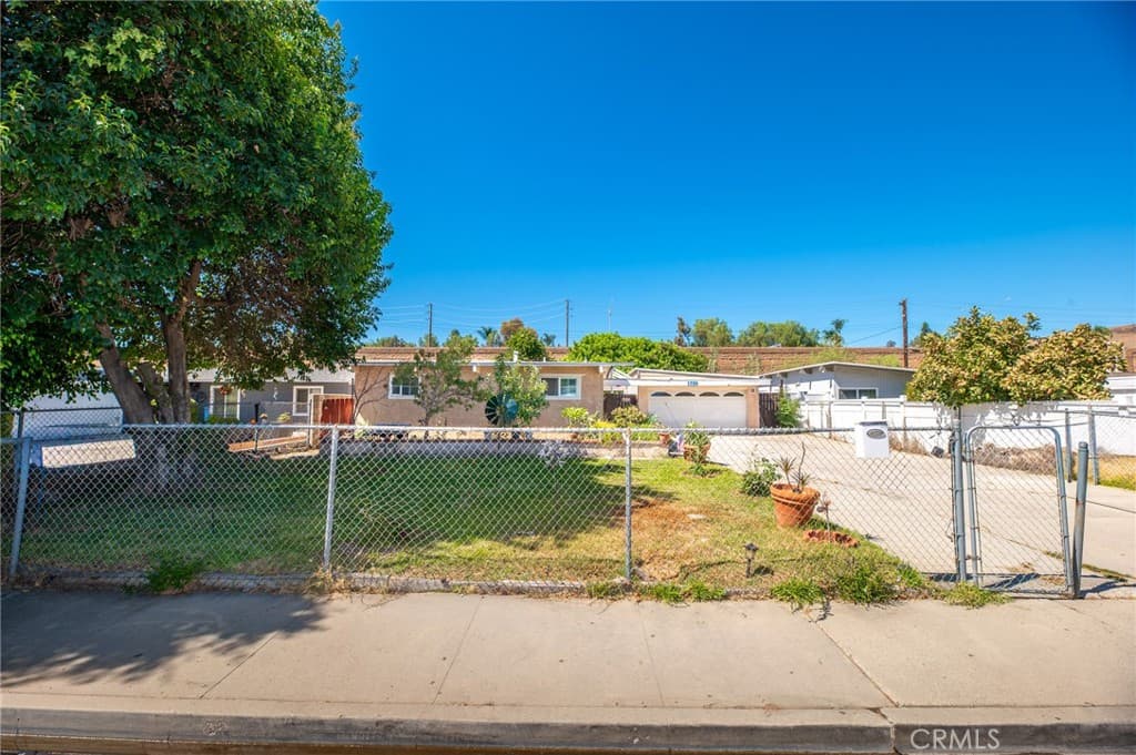 Home at 1719 Calatina Dr, Pomona — photo 2 of 12