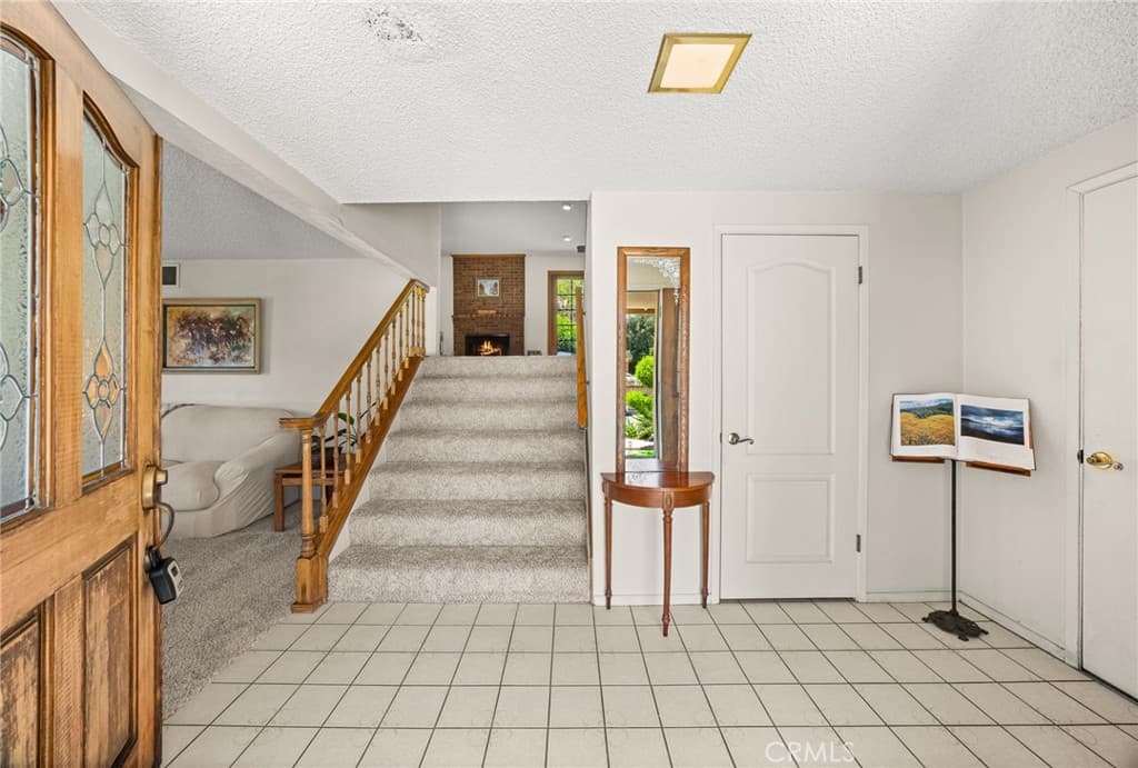 Home at 1939 Fernridge, San Dimas — photo 4 of 12