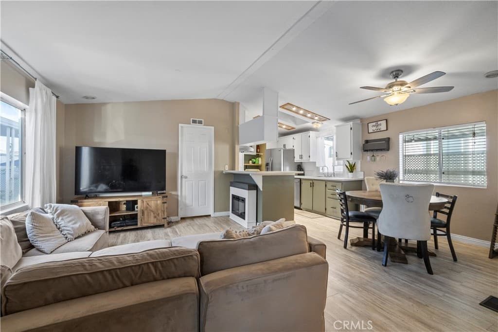Home at 1635 W Covina Boulevard 86, San Dimas — photo 7 of 12