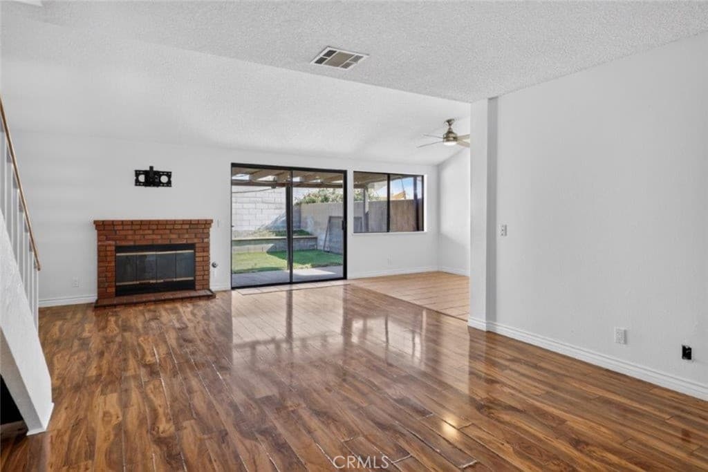 Condo at 1239 Glenview Lane, Glendora — photo 2 of 12
