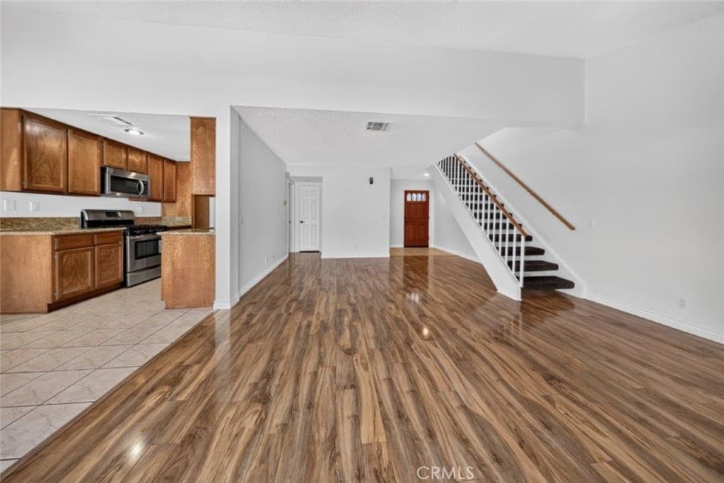 Condo at 1239 Glenview Lane, Glendora — photo 7 of 12